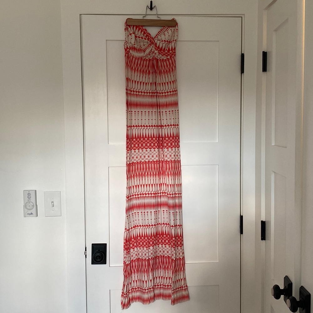 Strapless dress